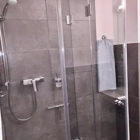 Aparthaus Felizitas * Groß-Gerau